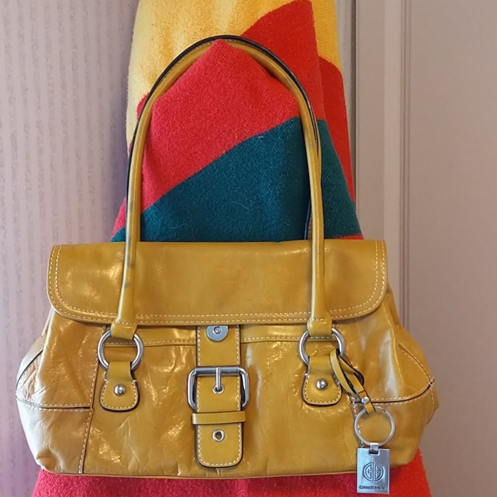 Authentic Giani Bernini Bag